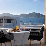 Ariti Seaside Aparthotel 4*