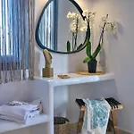 Ariti Seaside Aparthotel 4*