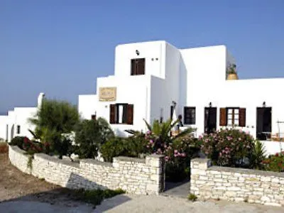 Ariti Seaside Aparthotel Náousa