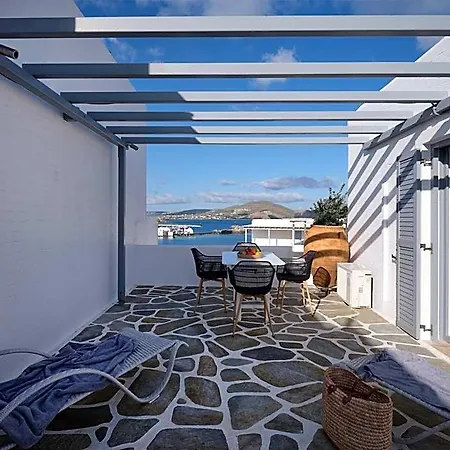 Ξενοδοχείο με διαμερίσματα Ariti Seaside